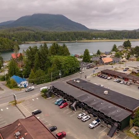 Ucluelet Wildwood Inn-2
