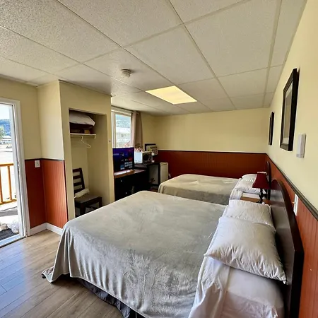 Merritt Lodge-3
