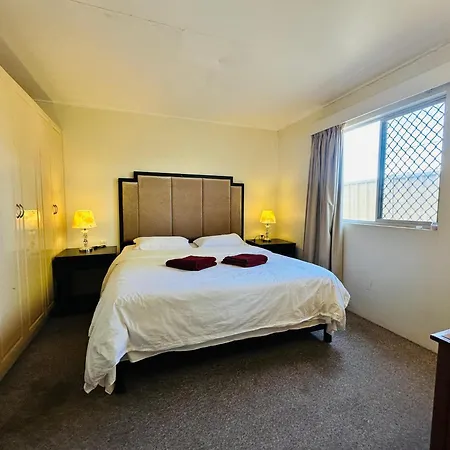 Inland Oasis Motel-3