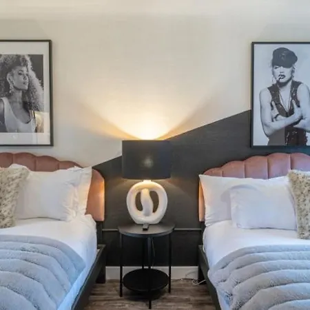 B Side Motel-2