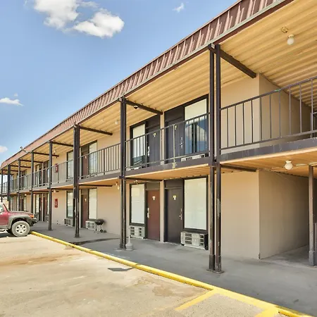 West Texas Inn & Suites With Kitchenette-2