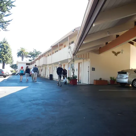 Americas Best Value Presidents Inn On Munras-2