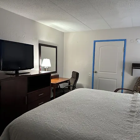 American Inn & Suites Bishop Airport Flint-2