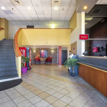 Red Roof Inn & Suites Cleveland - Elyria-3