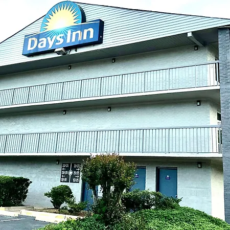 Days Inn By Wyndham Charlotte Northlake-2