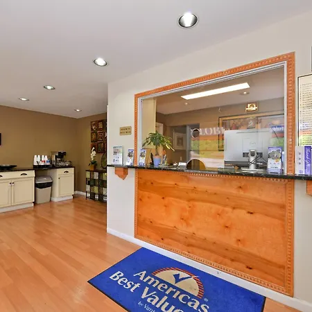 Americas Best Value Inn Near Downtown Nashville-3