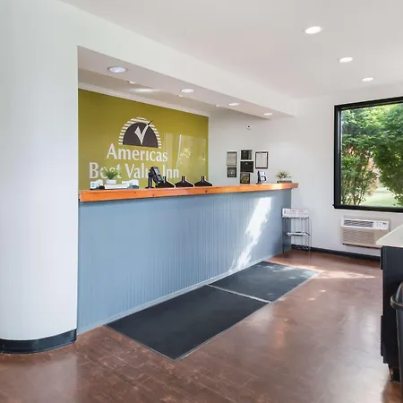 Americas Best Value Inn-Painted Post-3