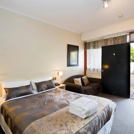 Lorne Coachman Inn-3