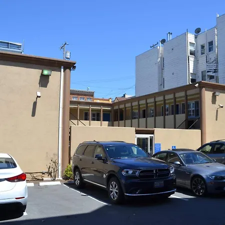 Alpha Inn And Suites-2