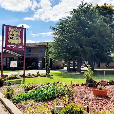 Golden Grain Motor Inn-3