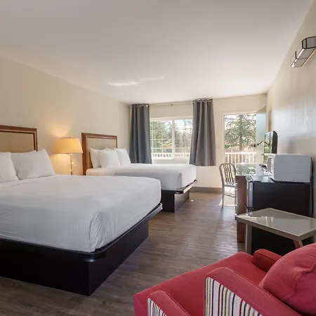 Riverfront Inn Roseburg-2