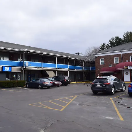 Econolodge Framingham-Boston-2