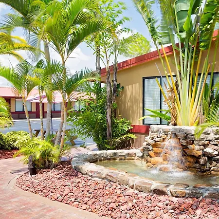 Knights Inn Port Charlotte-3