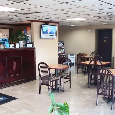 Days Inn By Wyndham Morehead-2
