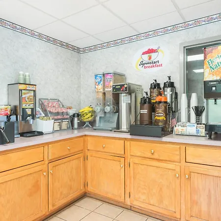 Super 8 By Wyndham Hancock Md-3