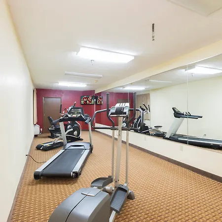 Red Roof Inn & Suites Cincinnati North-Mason-3