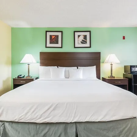 Days Inn By Wyndham Federal Way-3