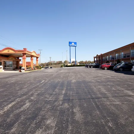 Americas Best Value Inn & Suites Williamstown-3