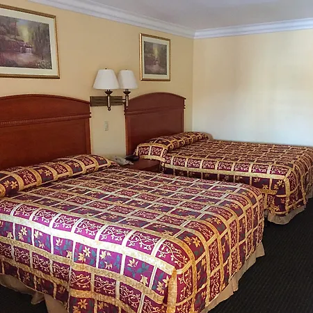 Colony Inn-3
