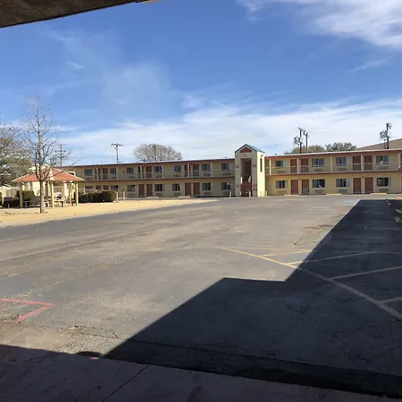 Lone Star Inn-2