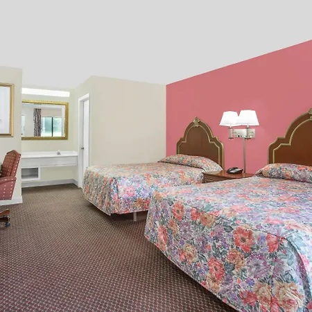 Knights Inn Emporia-2