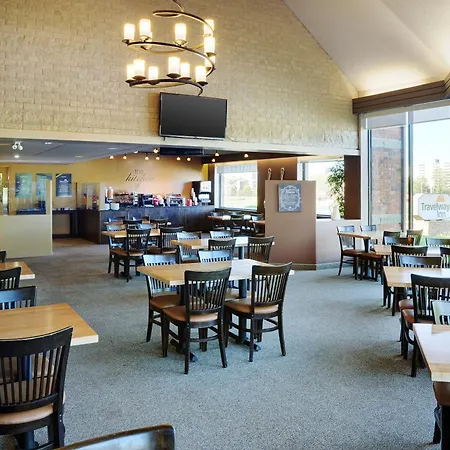 Travelway Inn Sudbury-2