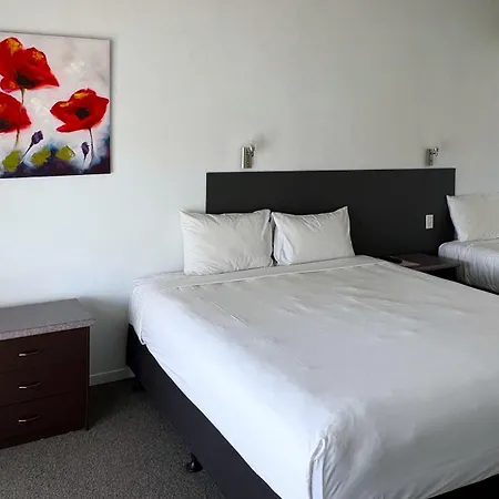 Devonwood Motel-2