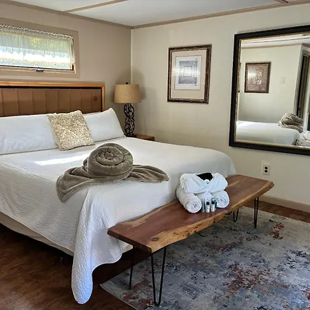 Starlight Lodge At Rockport Harbor-2