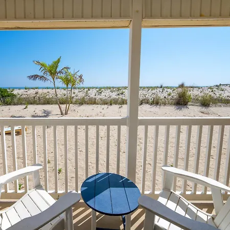 Drifting Sands Oceanfront Hotel-2