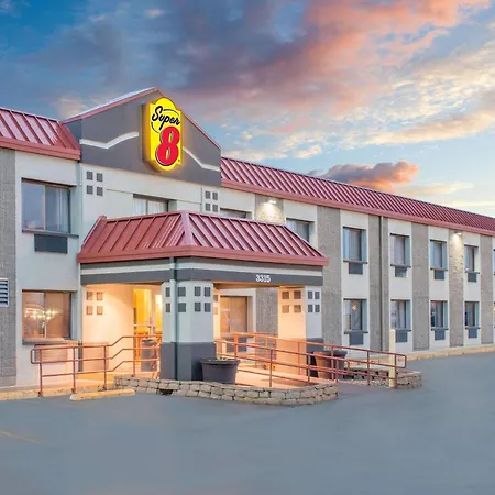 Super 8 By Wyndham Marshalltown-2