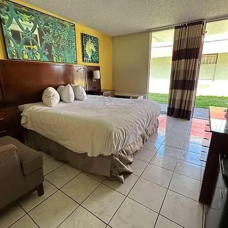 Ramada By Wyndham Lumberton Nc North-3
