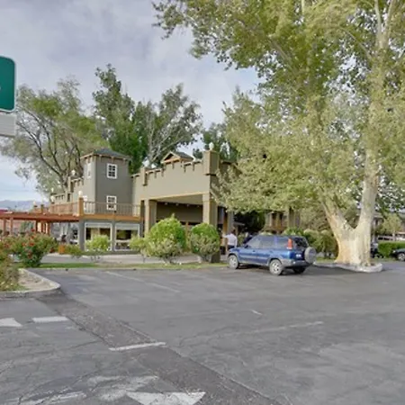 Vagabond Inn Bishop-2