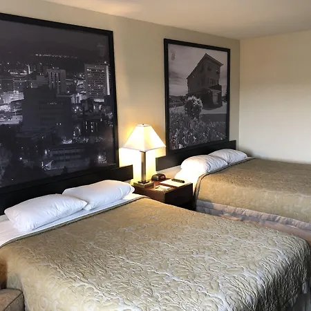 Super 8 By Wyndham Spokane Valley-3