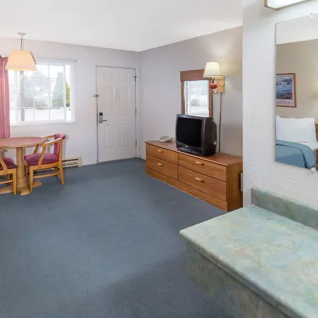 Redwood Inn-2