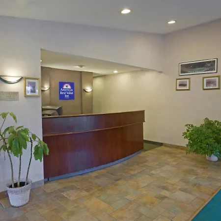 Americas Best Value Inn - Lansing-2