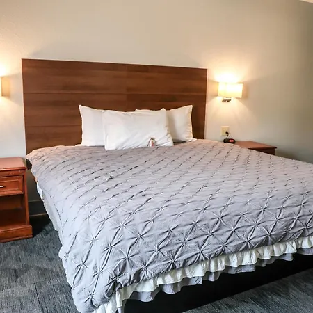 Lincoln Hotel-3