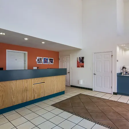 Motel 6 Pensacola, Fl - Nas-3