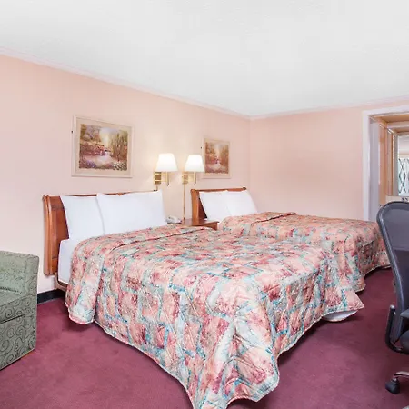 Knights Inn - Augusta-3