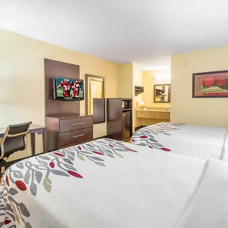 Red Roof Inn Clarksville-3