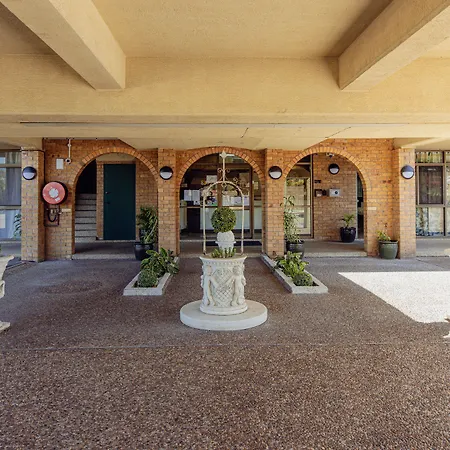 Cumberland Motor Inn-2