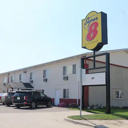 Super 8 By Wyndham West Fargo Main Ave Nd-2