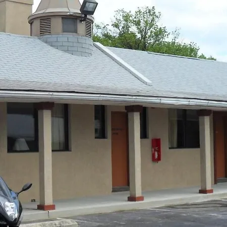 Red Carpet Inn Brooklawn-2