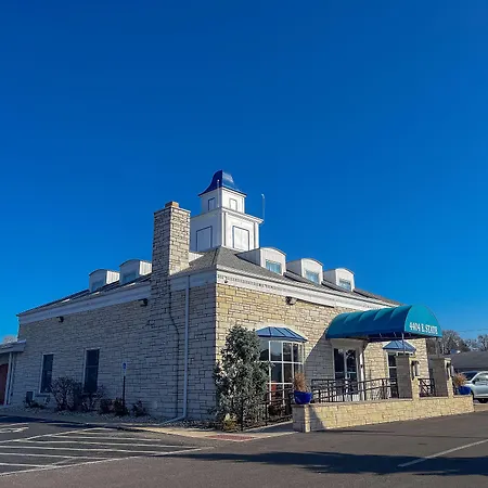 Alpine Inn & Suites Rockford-3