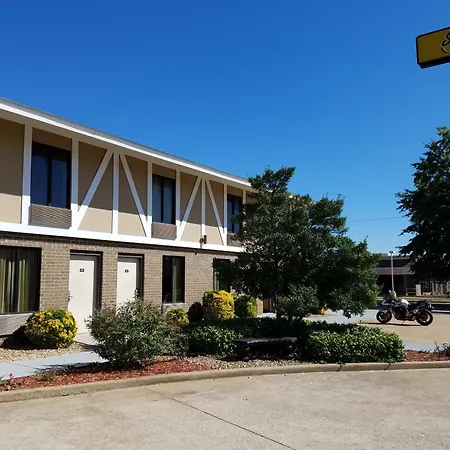 Super 8 By Wyndham Bentonville-3