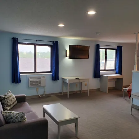 Coastal Inn & Suites-3