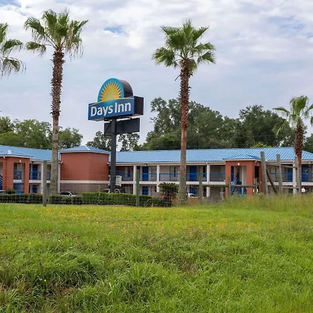 Days Inn By Wyndham Chipley-3