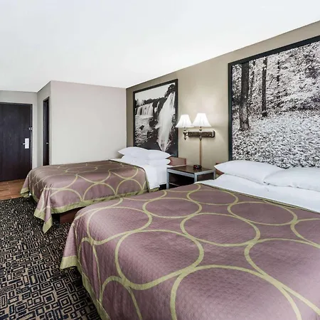 Super 8 By Wyndham Warrensburg-2