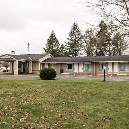 Countryside Inn-2