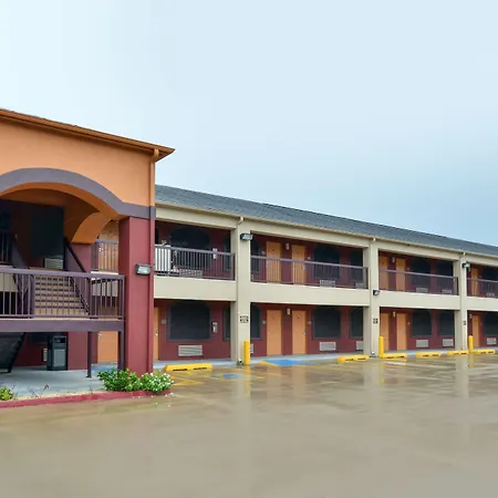 Americas Best Value Inn & Suites San Benito-2
