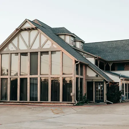Victorian Inn & Suites-2